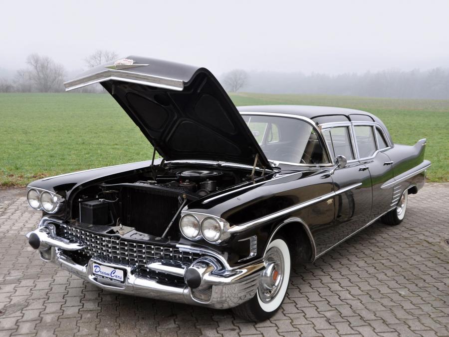  Cadillac Fleetwood Seventy-Five Limousine 1958 года  (фото 7 из 9)